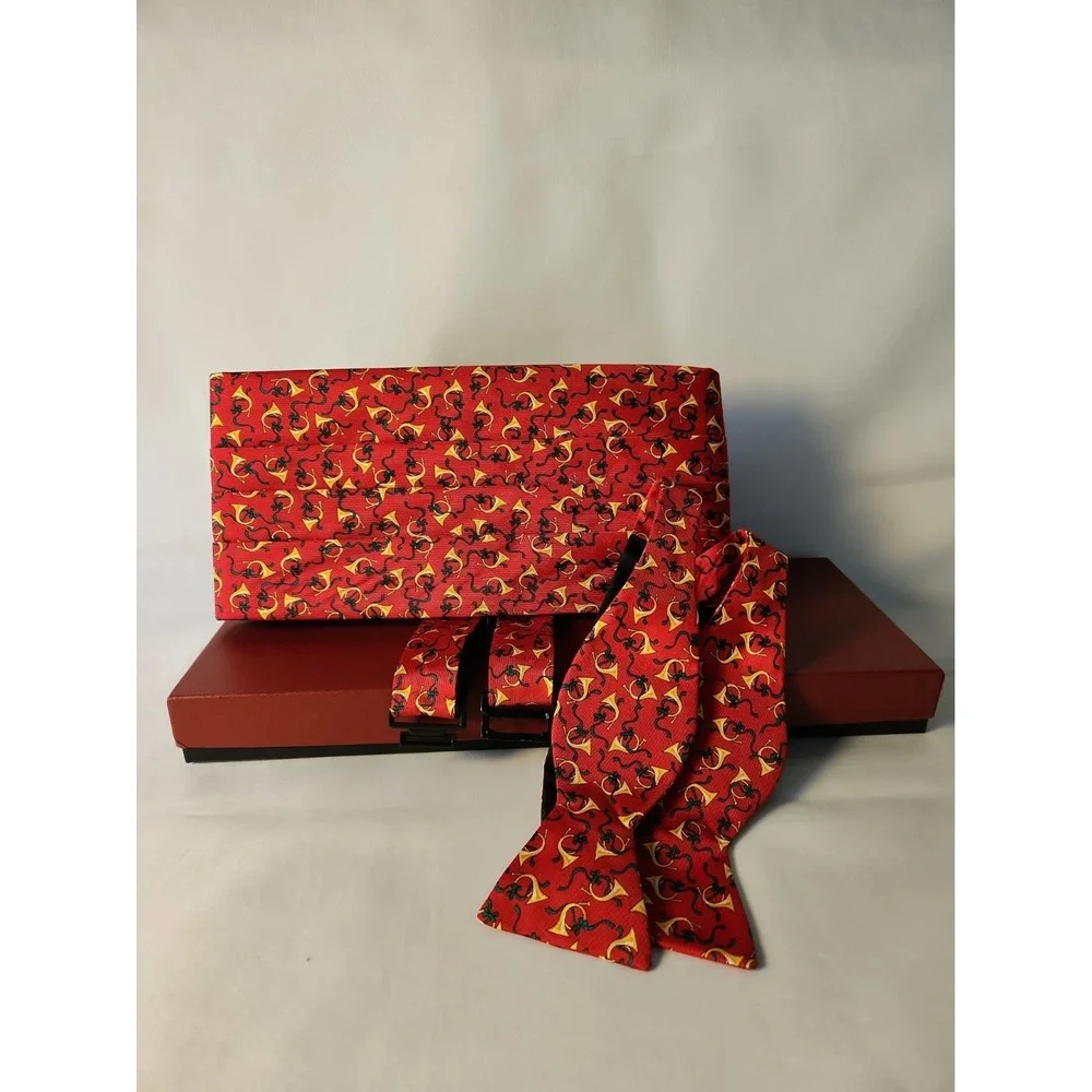 NIB Vintage Alynn USA Silk Cummerbund Bow Tie Set French Horn Music Red Tuxedo